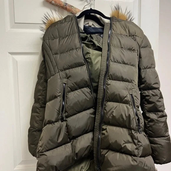 Athabasca softwear/Flash geo snow puffer down filled/fur-lined coat fitted